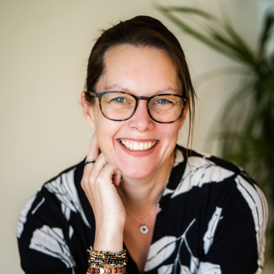 PRODUCT – The Declutter Equation – Home Decluttering Course That Works 14 Picture of Chrissy Halton, Owner of Organise My House