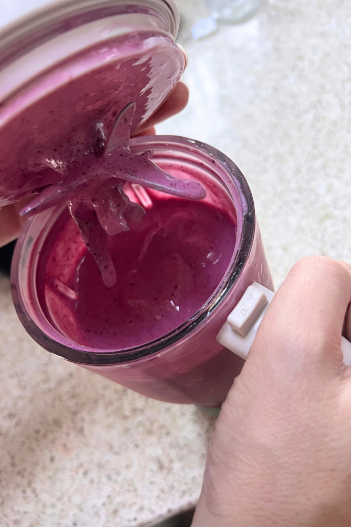 3 Simple Habits To Make Mornings Easier Every Day 8 Ninja smoothie maker opened to show morning smoothie ready to drink from the container